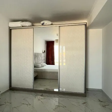 Luxury 아파트